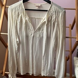 Knox Rose cream crinkle peasant blouse